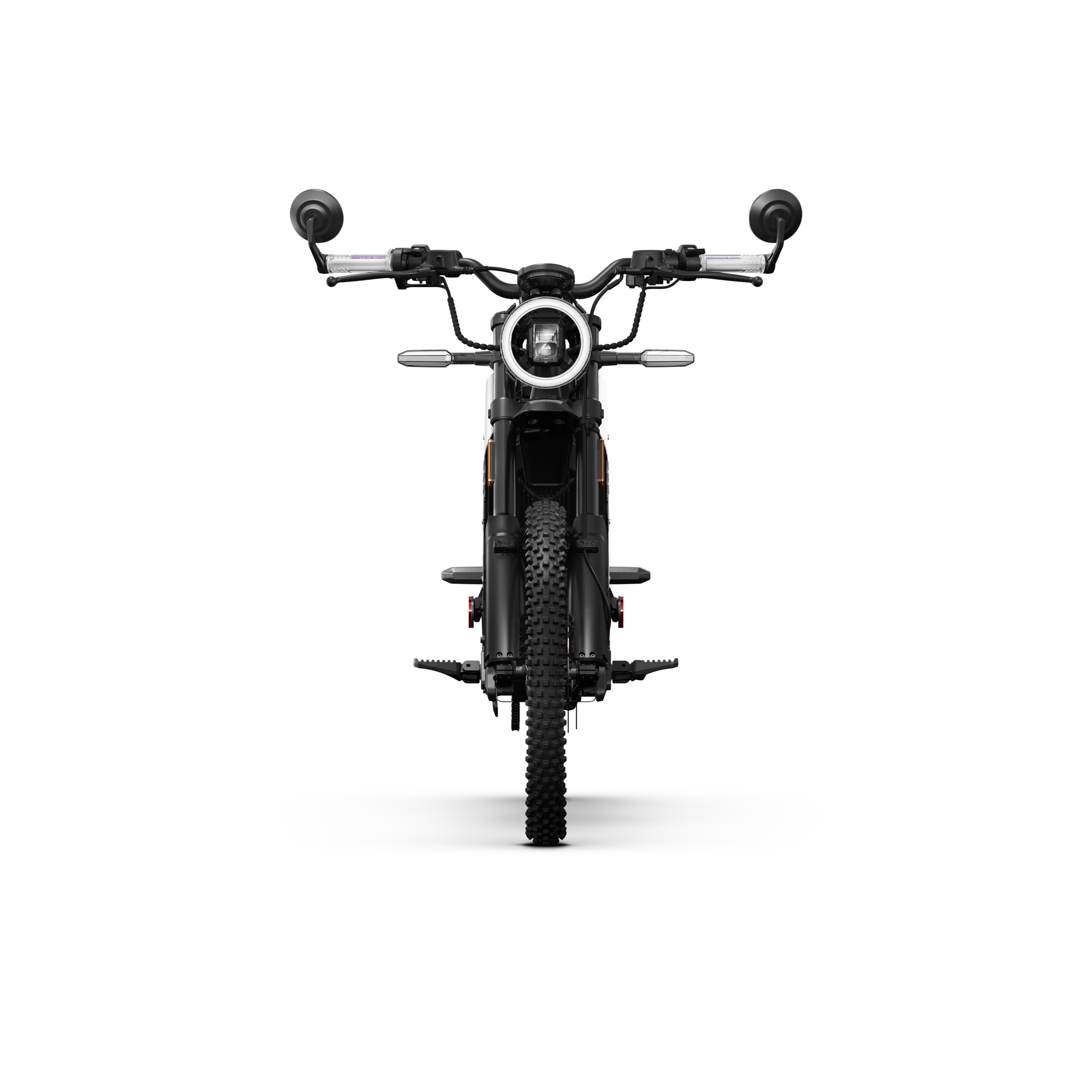 XQi3_Front_White